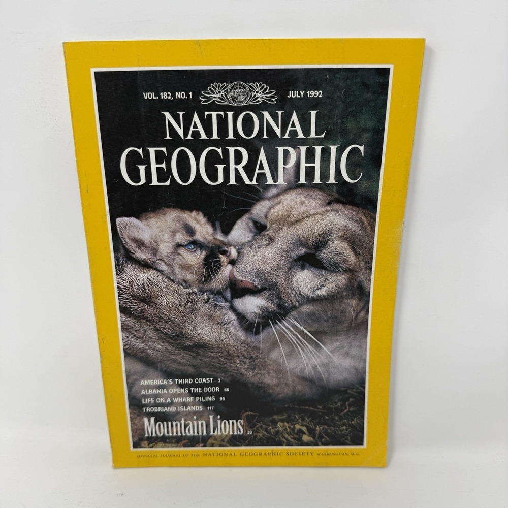 National Geographic Magazine Vintage  July 1992 - Lions Albania Trobriand